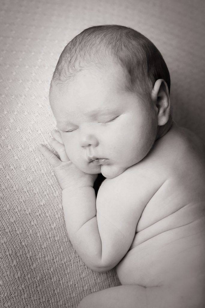 Danielle Roy 2 683x1024 - Newborn Photography
