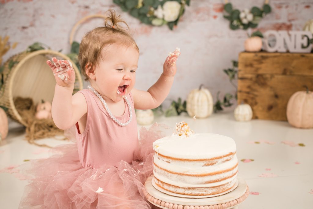 Hannah Wright 1047 1024x683 - Cake Smash - 1st Birthday