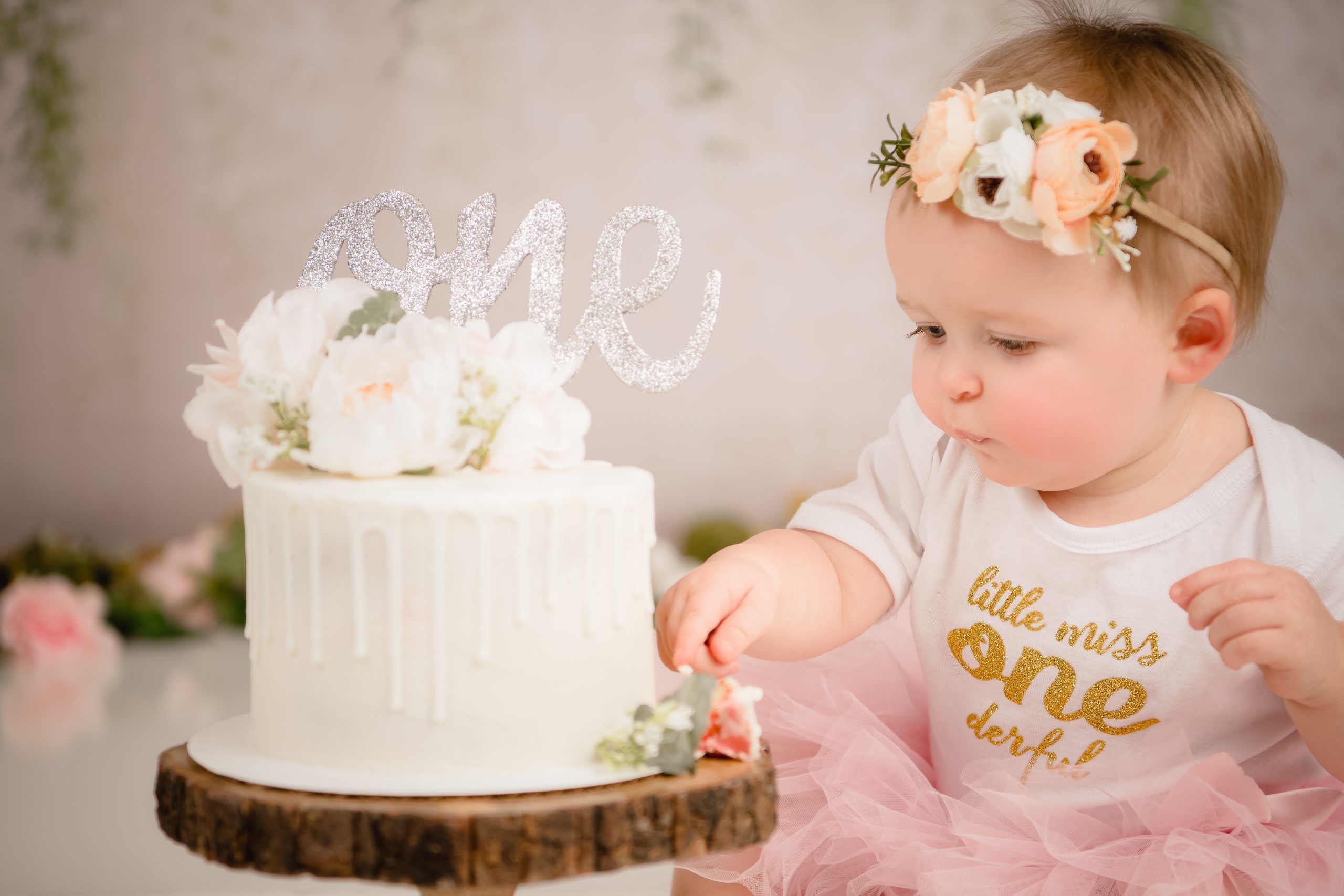 Katie McMann Cake Smash 1003 scaled - Cake Smash - 1st Birthday