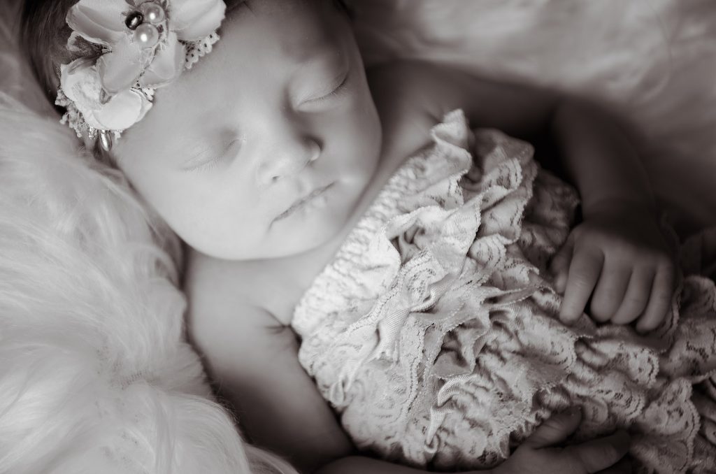 Leavitt 1 2 1024x678 - Portfolio: Infant Photography