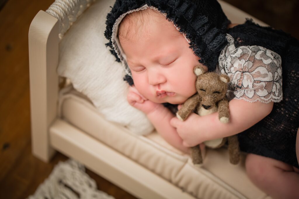 Michelle Leavitt Infant 1016 1024x683 - Newborn Photography