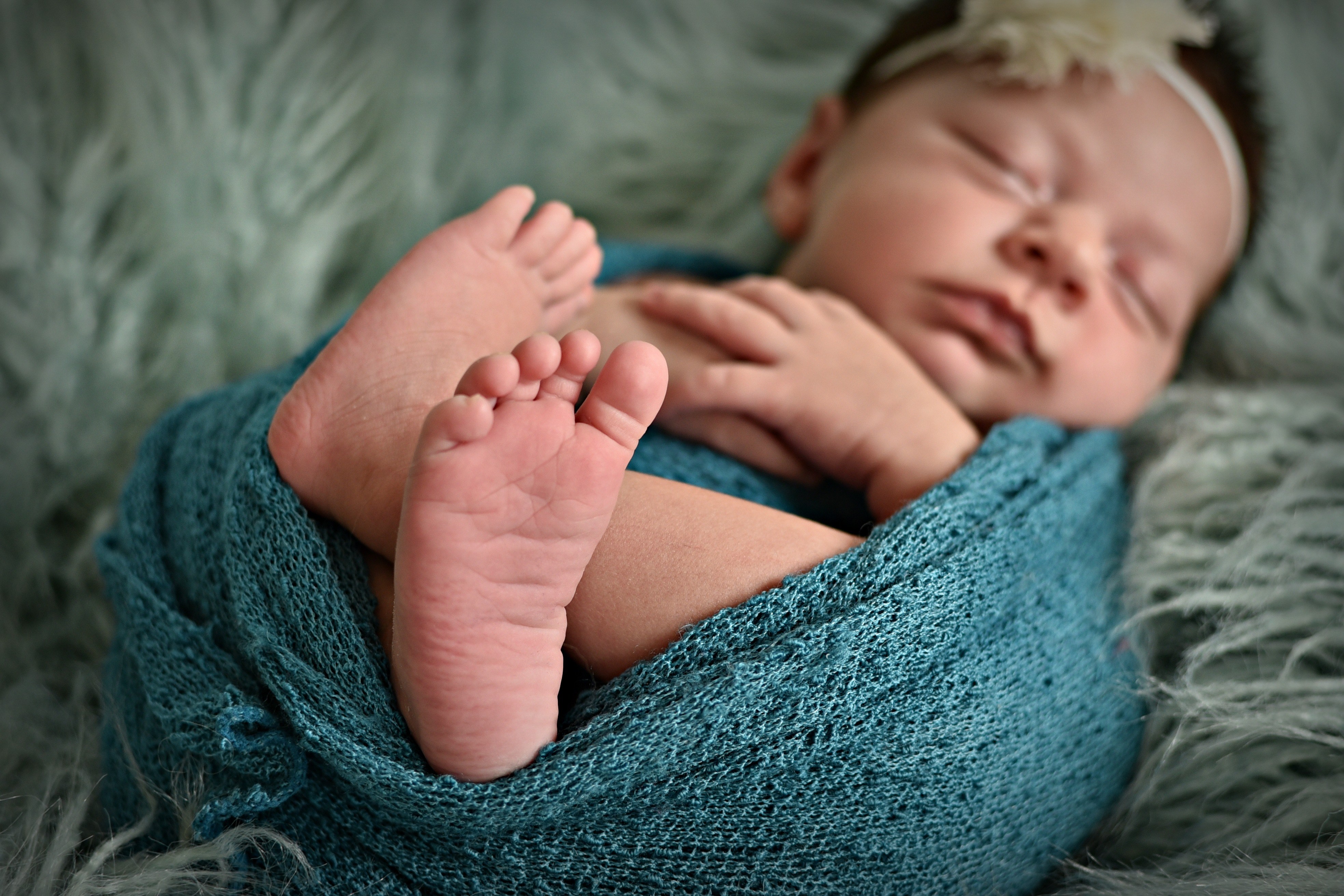 New Hampshire Newborn Photographer 4 - Portfolio: Infant Photography