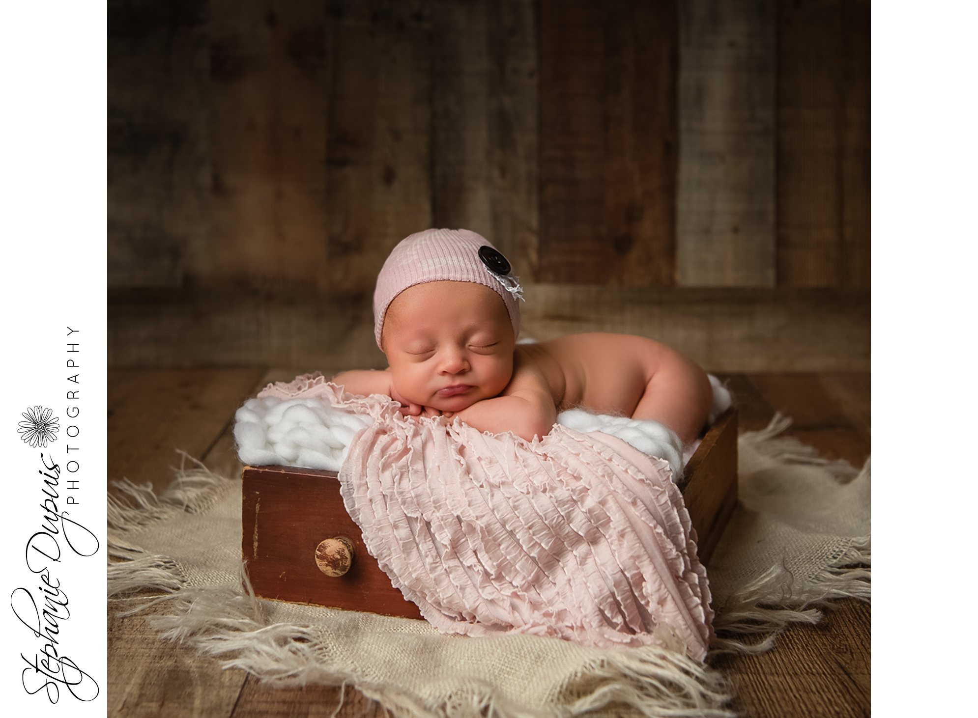 Leavitt 4 - Portfolio: Esme Newborn Session