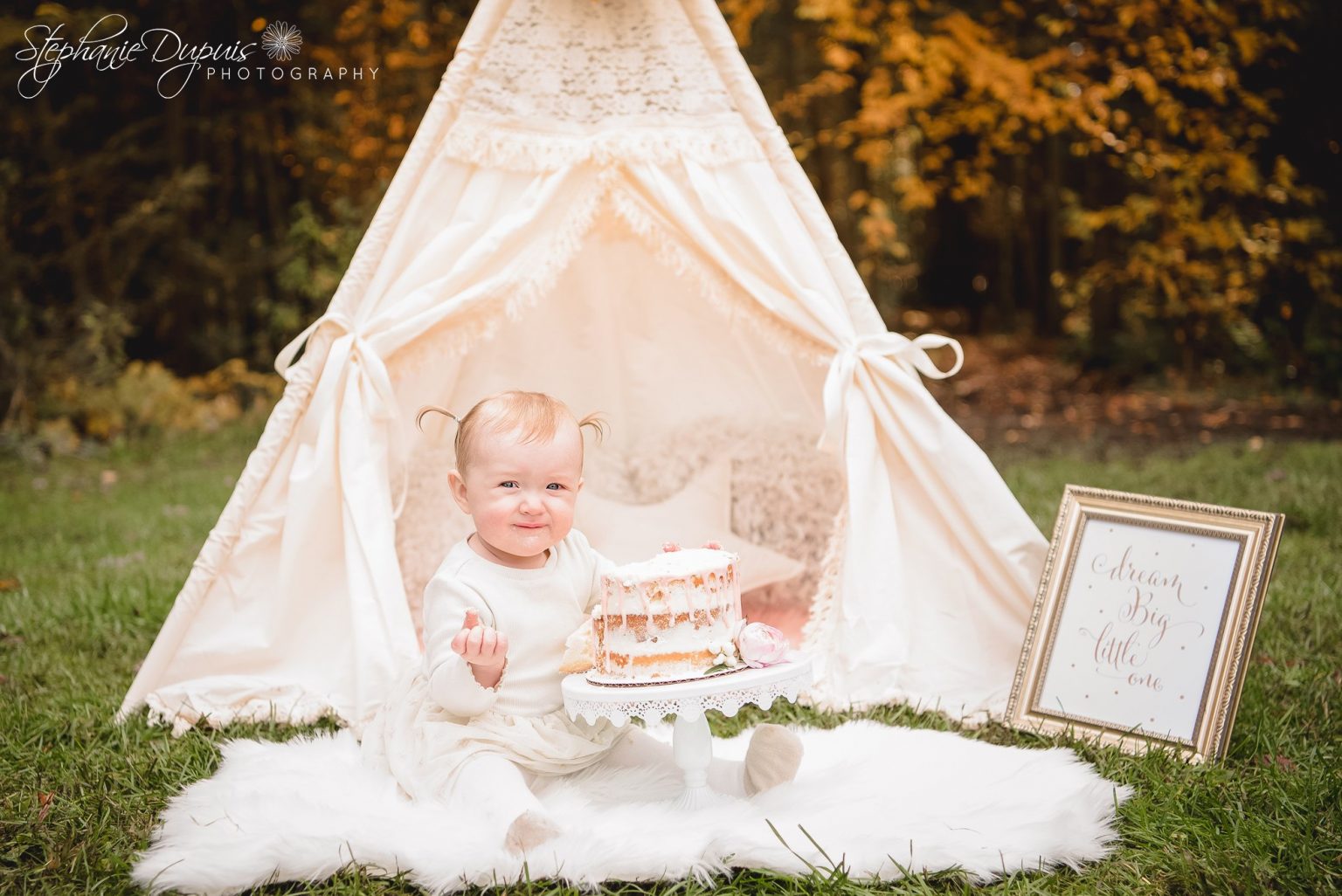 bromley cake smash 12 1536x1026 - Portfolio: Laura Mae Cake Smash