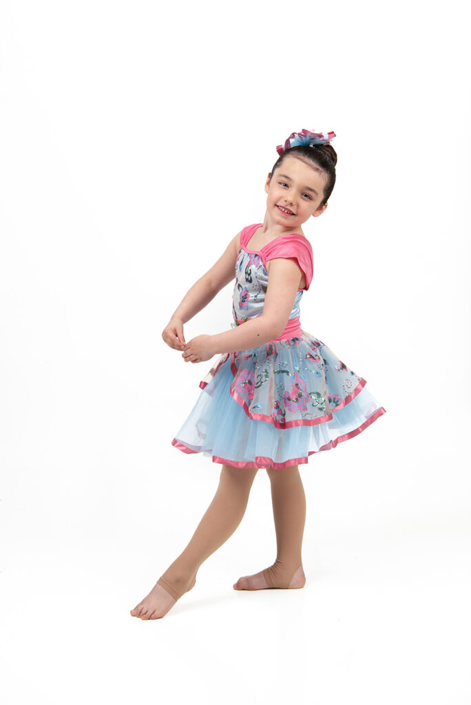 Dance Images O 1022 copy 684x1024 - Portfolio: Dance